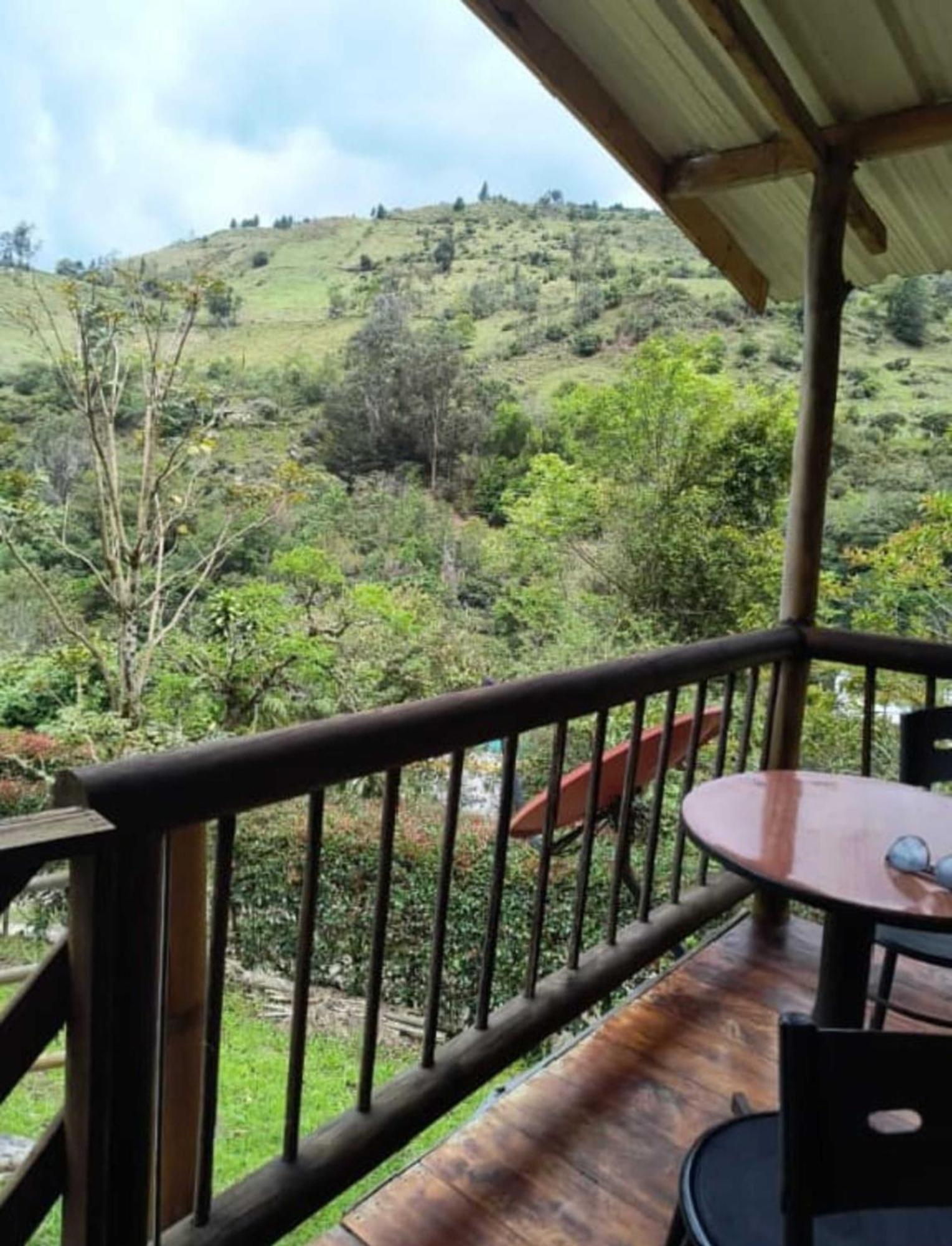 Hotel Campestre Rocas Del Paraiso Machetá エクステリア 写真