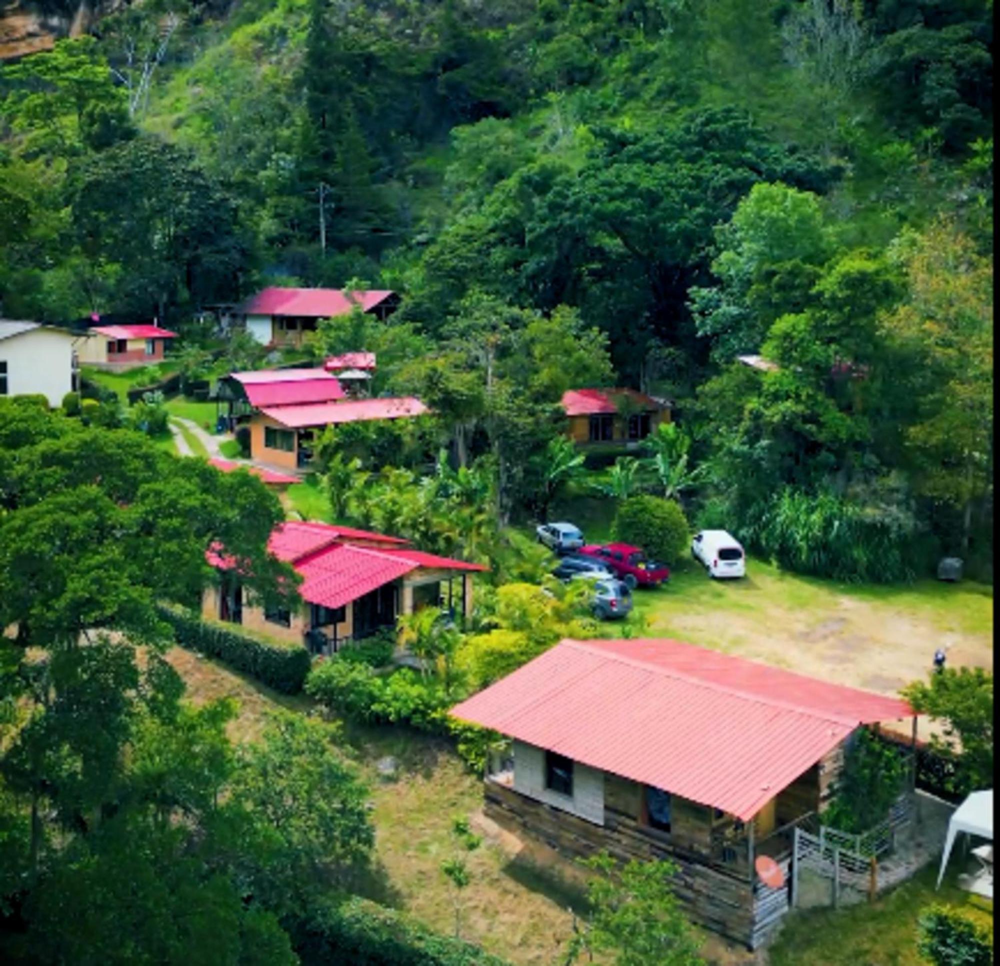 Hotel Campestre Rocas Del Paraiso Machetá エクステリア 写真